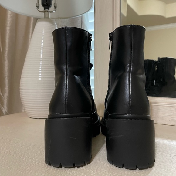 Target universal threads womens combat boots size 6.5 - Picture 2 of 5